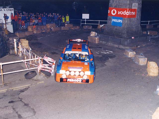 Car:4 John Price & Caroline Broad, Metro 6R4